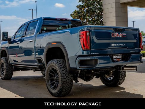 Used 2024 GMC Sierra 2500 Denali w/ Denali Reserve Package AWD/4WD image 7