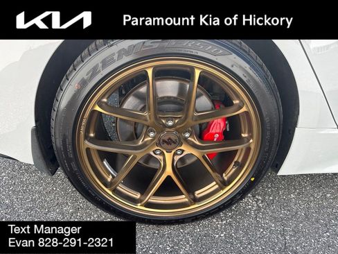 Used 2019 Kia Stinger GT1 AWD/4WD image 9