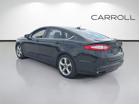 Used 2016 Ford Fusion SE image 5
