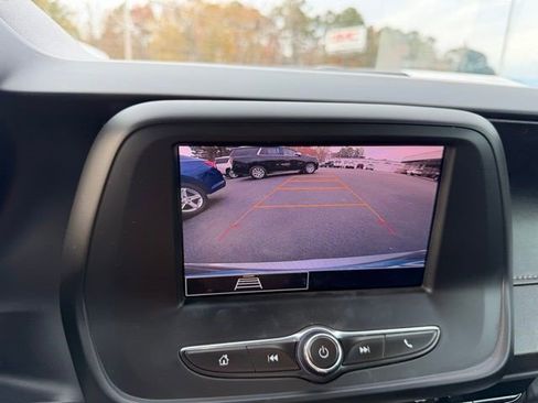 Certified 2022 Chevrolet Camaro LT image 25