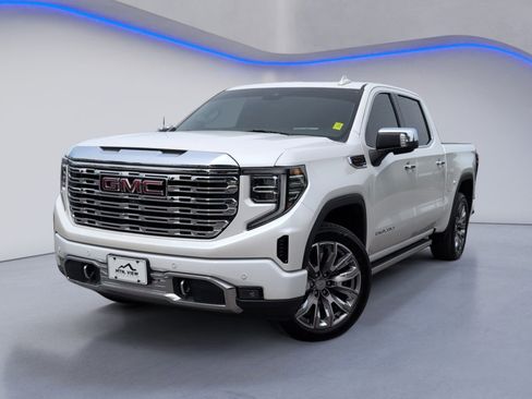 Used 2023 GMC Sierra 1500 Denali AWD/4WD image 2