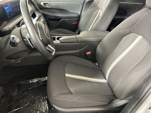 Used 2025 Hyundai Sonata SEL FWD image 21