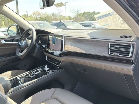 New 2026 Volkswagen Atlas SEL image 22