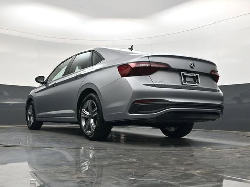 Used 2024 Volkswagen Jetta SE FWD image 38