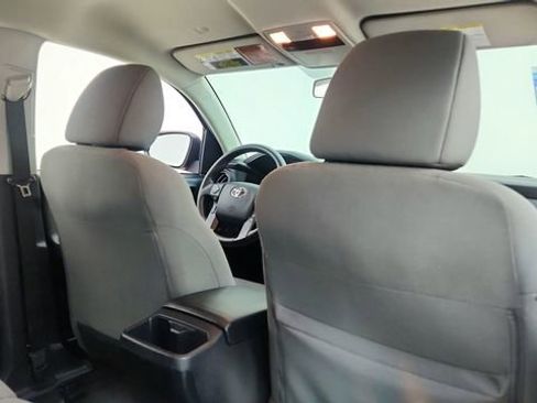 Used 2020 Toyota Tacoma SR image 28