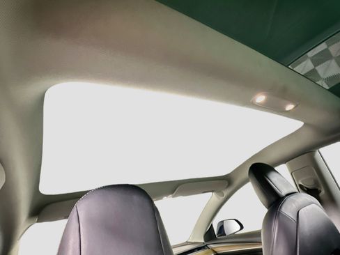 Used 2022 Tesla Model 3 RWD image 25