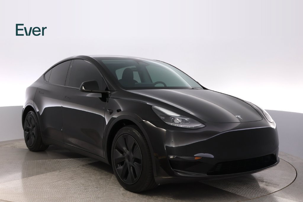 Used 2024 Tesla Model Y Long Range AWD/4WD image 13