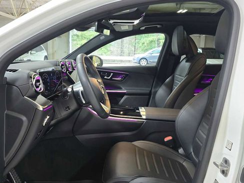 Certified 2025 Mercedes-Benz GLC 300 4MATIC image 21