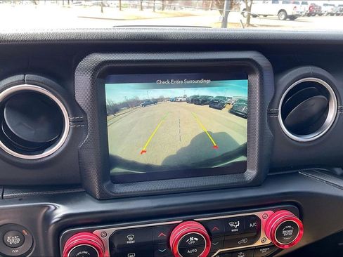 Used 2021 Jeep Wrangler Unlimited Rubicon 4xe w/ Steel Bumper Group image 21