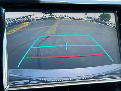 Certified 2018 Toyota Camry LE FWD image 19