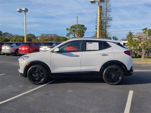 Used 2024 Buick Encore GX Sport Touring image 8