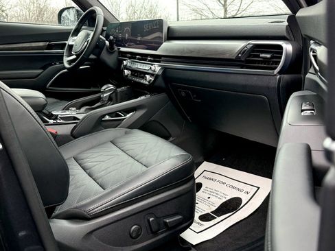 Used 2025 Kia Telluride SX Prestige X-Line image 14