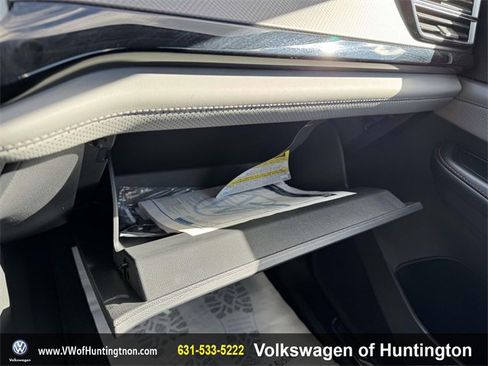 Certified 2025 Volkswagen Atlas Peak Edition SE image 33