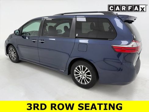 Used 2019 Toyota Sienna XLE w/ Entertainment Package FWD image 37