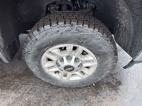 Used 2023 Chevrolet Silverado 2500 LT w/ Advanced Trailering Package image 43