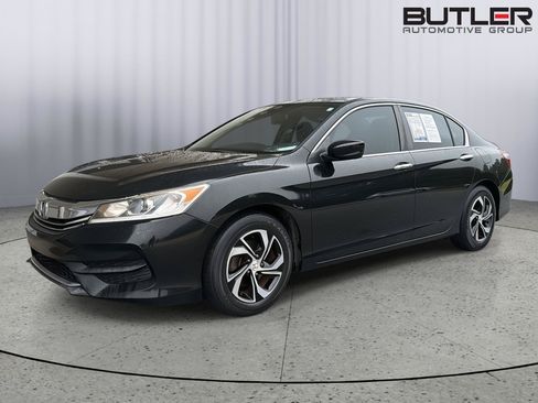 Used 2017 Honda Accord LX image 2