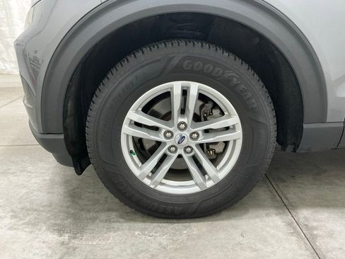 Used 2022 Ford Explorer XLT w/ Class IV Trailer Tow Package image 8