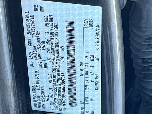 Used 2022 Ford Escape Titanium w/ Class II Trailer Tow Package image 34