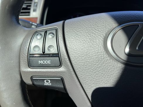 Used 2014 Lexus LS 460 image 19