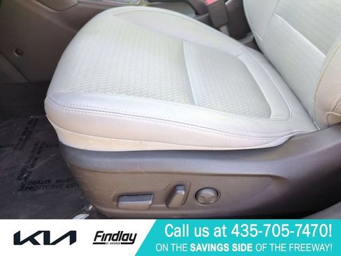 Used 2021 Hyundai Kona Limited AWD/4WD image 17