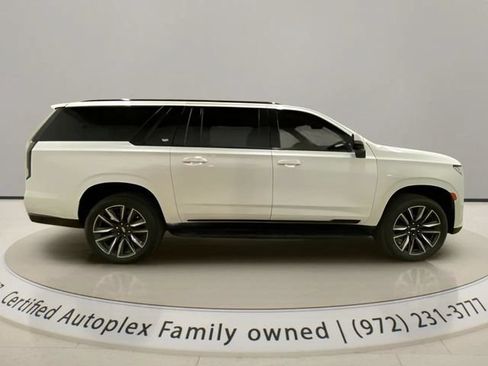 Used 2023 Cadillac Escalade ESV Sport w/ Touring Package AWD/4WD image 6