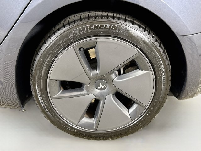 Used 2023 Tesla Model 3 Standard Range RWD image 30