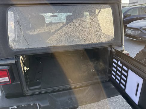 Used 2023 Jeep Wrangler Sport image 14