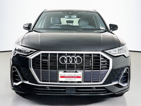 Used 2025 Audi Q3 2.0T Premium w/ Convenience Package image 2