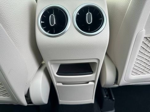 New 2026 Mercedes-Benz GLB 250 4MATIC image 25