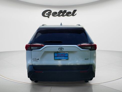 Certified 2020 Toyota RAV4 XLE FWD image 6