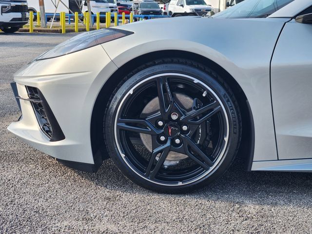 Used 2022 Chevrolet Corvette Stingray Coupe w/ 1LT RWD image 8