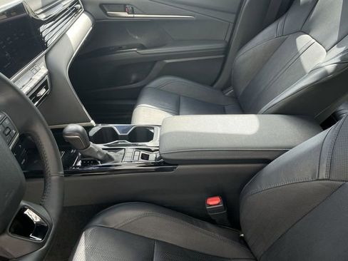 Used 2025 Toyota Camry XSE FWD image 20