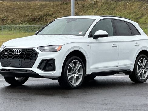 Used 2025 Audi Q5 2.0T Premium w/ Convenience Plus Package AWD/4WD image 7