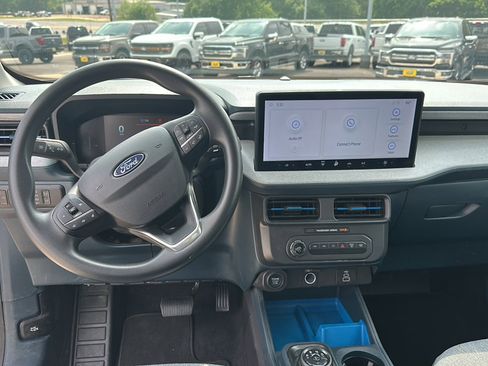 Used 2025 Ford Maverick XLT w/ Equipment Group 302A AWD/4WD image 11