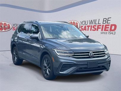 Used 2023 Volkswagen Tiguan SE