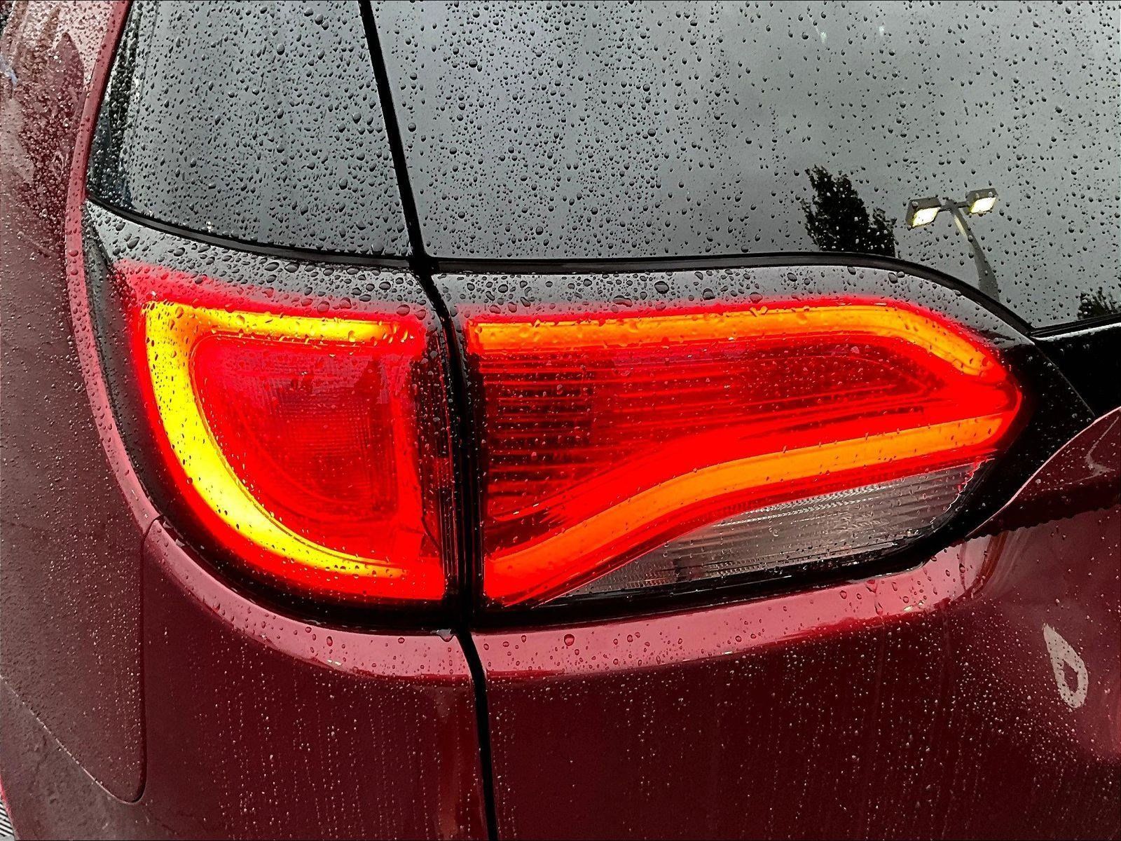 Used 2019 Chrysler Pacifica Touring Plus w/ Advanced Safetytec Group FWD image 22