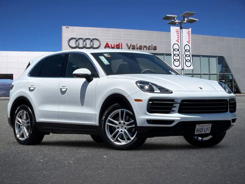 Used 2019 Porsche Cayenne AWD/4WD image 2