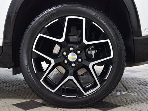 Used 2025 Chevrolet Traverse High Country image 28