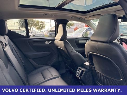 Certified 2025 Volvo XC40 B5 Plus image 11