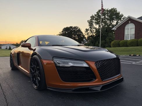 Used 2014 Audi R8 V8 w/ Ceramic Brake Package AWD/4WD image 9