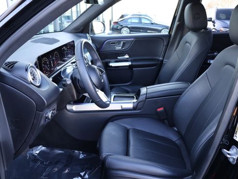 Certified 2024 Mercedes-Benz GLB 250 image 10