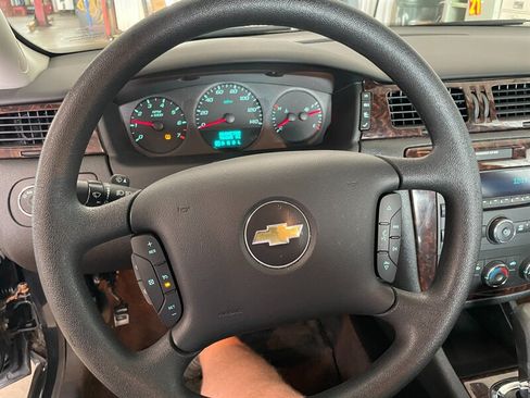 Used 2016 Chevrolet Impala Limited LS FWD image 9