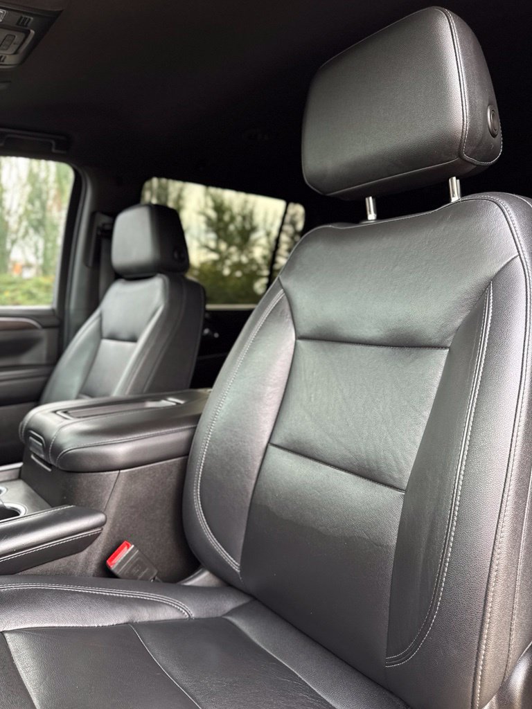 Used 2021 Chevrolet Suburban LT AWD/4WD image 35