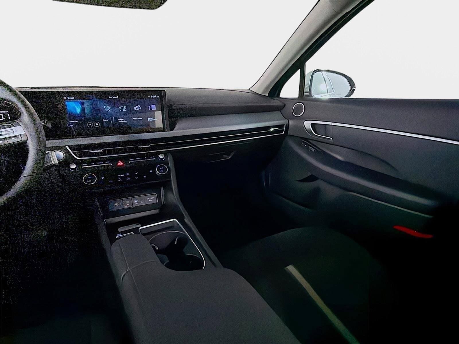New 2026 Hyundai Sonata SEL FWD image 24