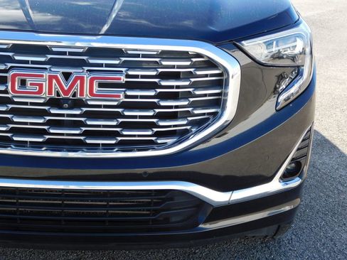 Used 2020 GMC Terrain Denali w/ Denali Premium Package image 9