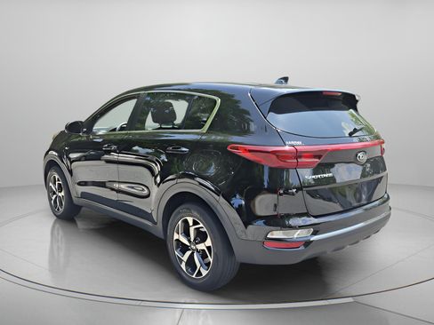 Used 2020 Kia Sportage LX AWD/4WD image 3