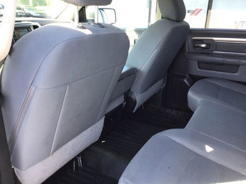 Used 2020 RAM 1500 Classic SLT RWD image 42