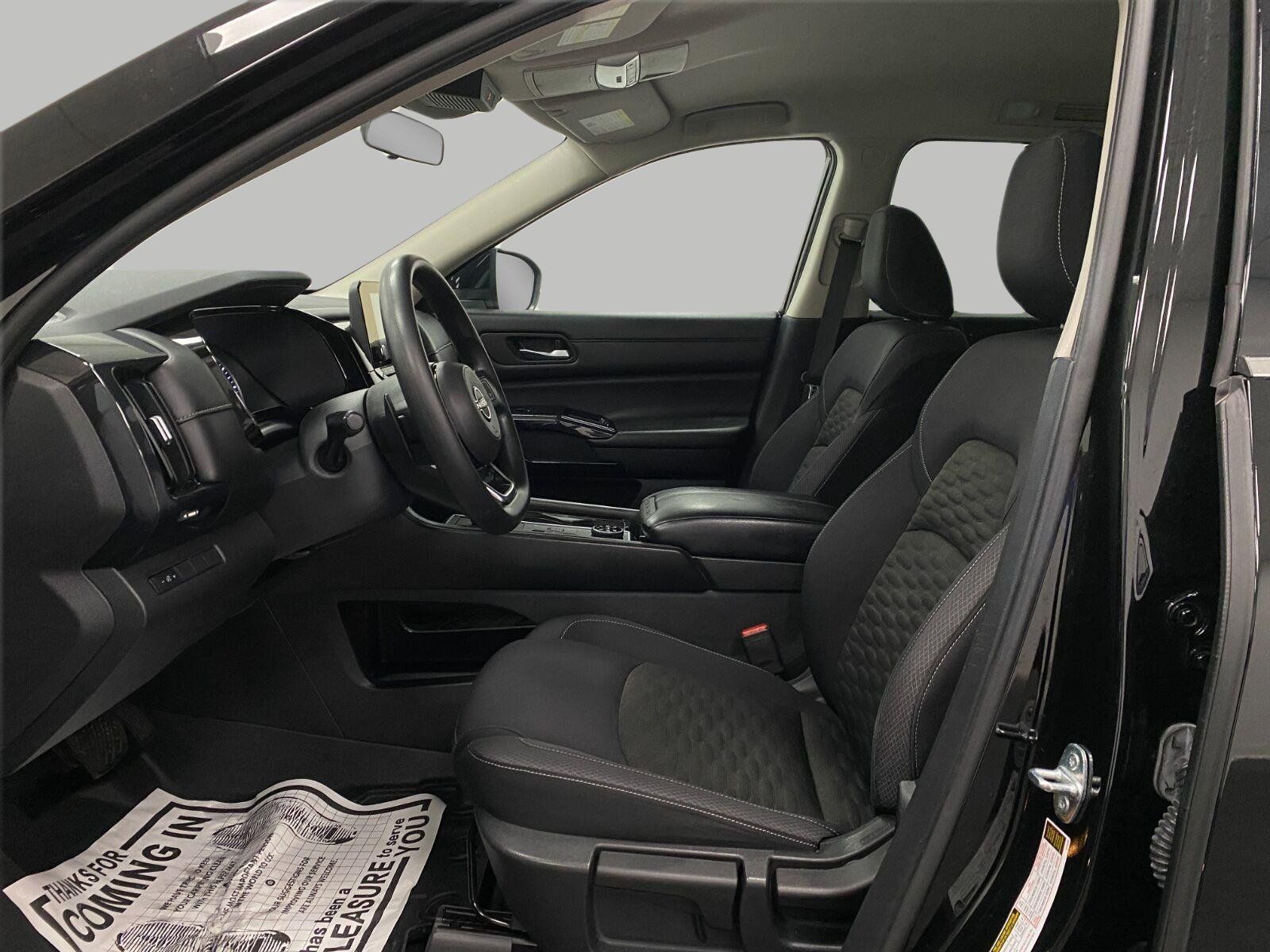 Used 2022 Nissan Pathfinder S AWD/4WD image 26
