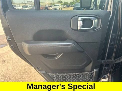 Used 2021 Jeep Wrangler Unlimited Sahara AWD/4WD image 28