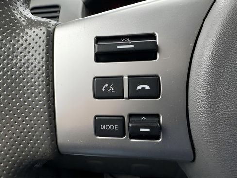 Used 2018 Nissan Frontier SV image 17